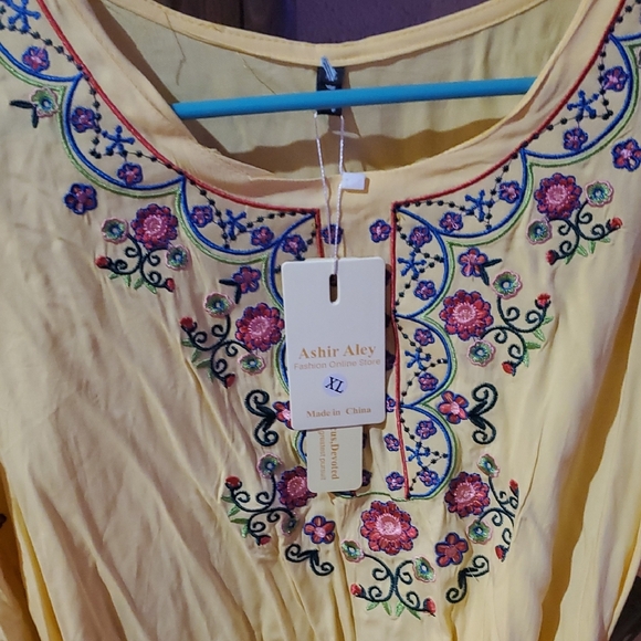 Embroidered Yellow Top - Picture 2 of 3